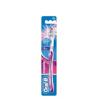 Oral B Οδοντόβουρτσα Complete Sensitive Clean 35 Soft 1τμχ